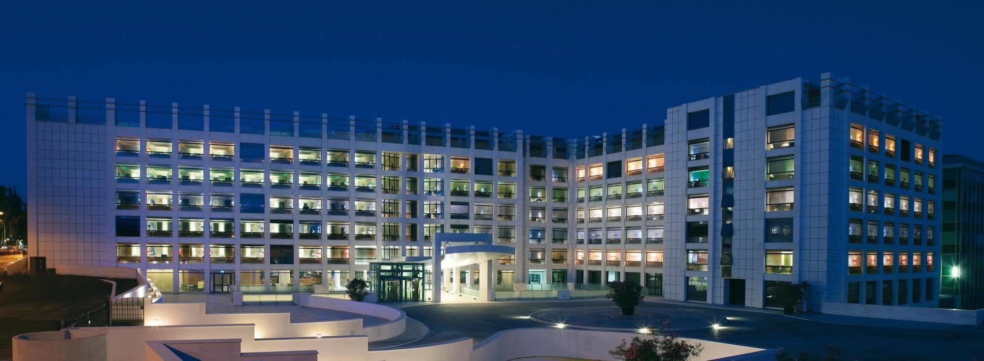 Precise House Mantegna Hotell 4*